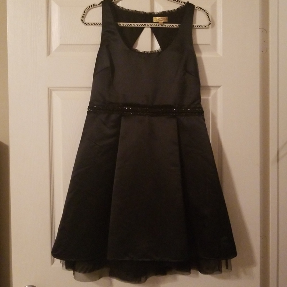 Vera wang cocktail dress- never worn!